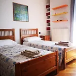 Travel Villa